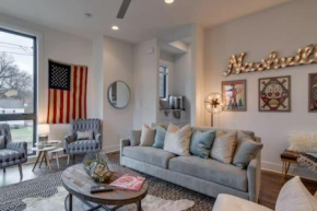 The Kora - City Lights & Cozy Nights In The Gulch